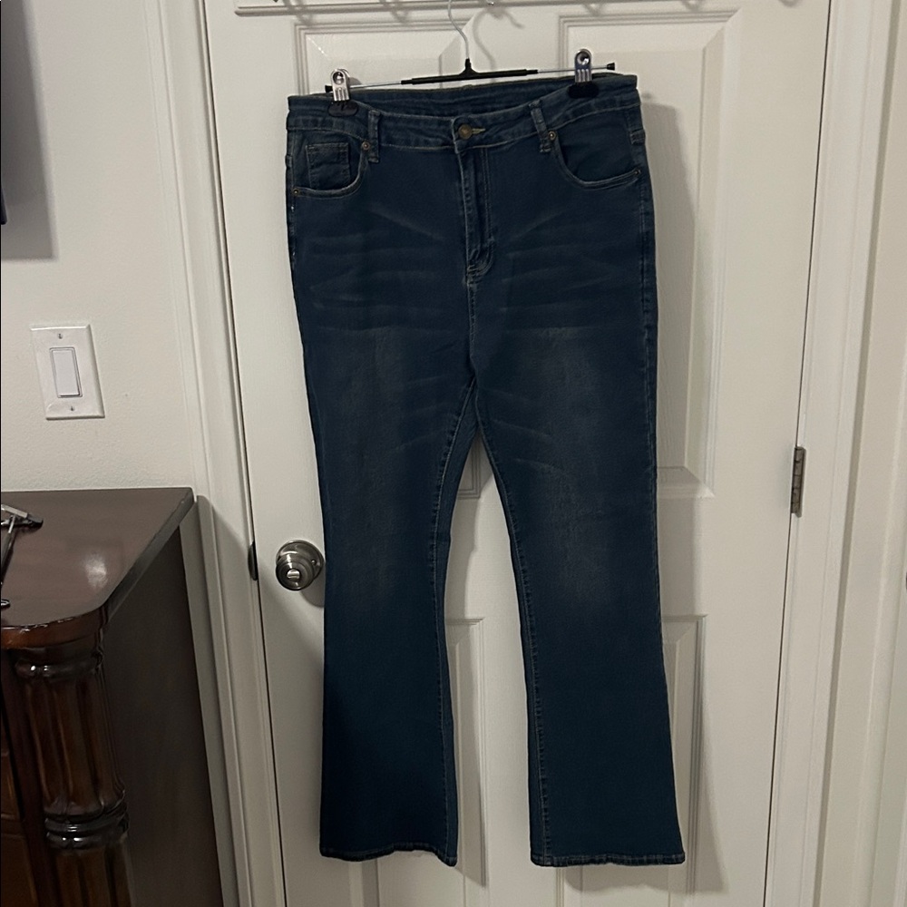 SHEIN Women’s Dark Blue Flare Distressed Jeans, Size XXL, Like New